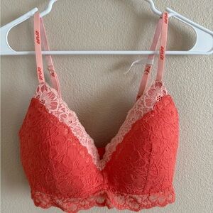 Aerie‎ Coral Lace Wireless Bra size 34D w/Adjustable Straps 3 Hook Back Closure